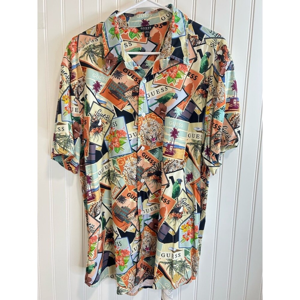 GUESS MEN Tropical Postcard animal print floral Short Sleeve Shirt Size XL.